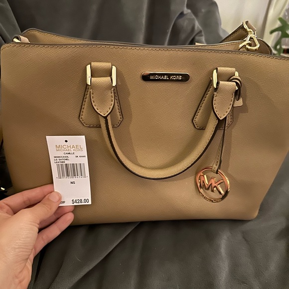 Like new Michael Kors Camille Bag - khaki colour - Picture 1 of 8